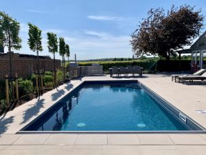 Modern garden design with a Swimming Pool