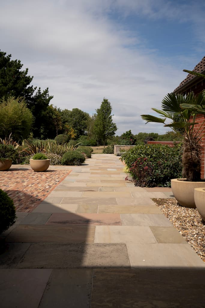 Country Garden Fencing and Planting