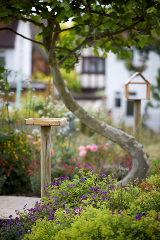 skilled-contractors-and-artisan-gardeners